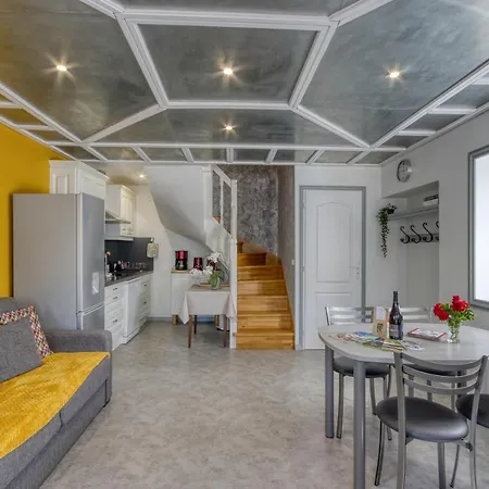 Le De Tournoel Volvic